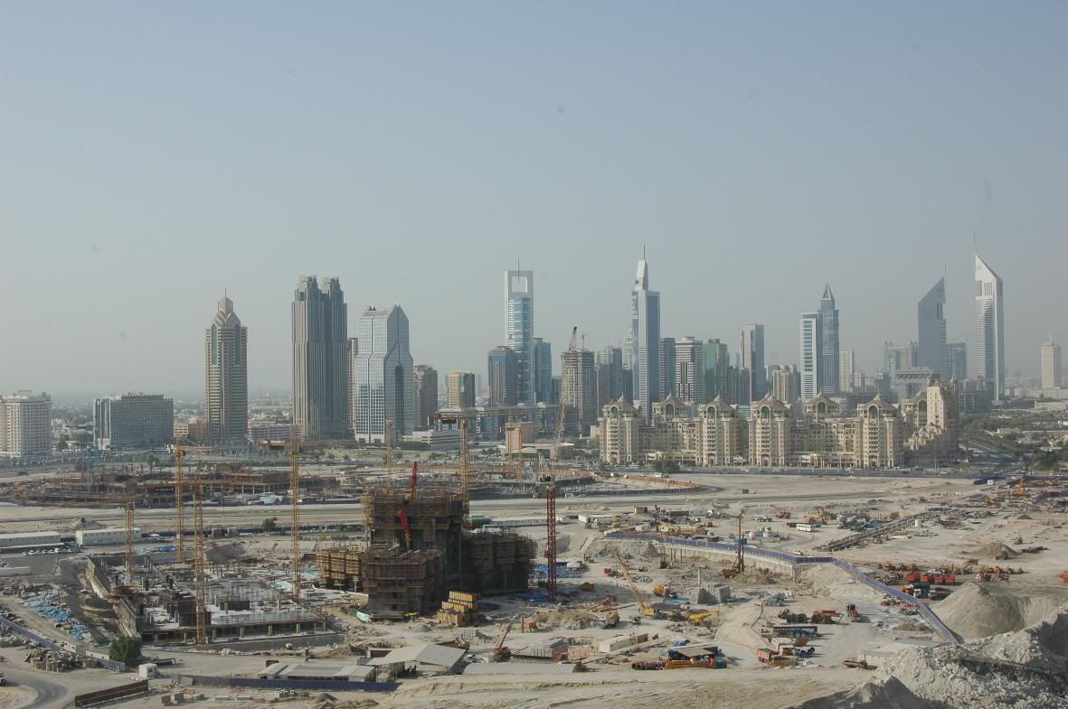 Dubai+skyline+clouds