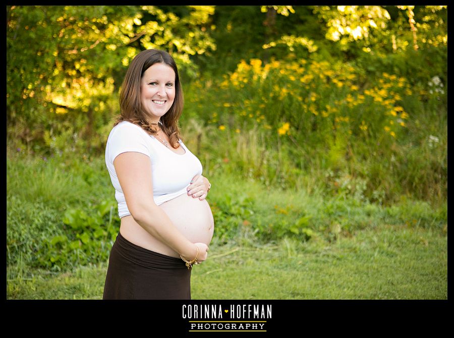 corinna hoffman photography - Falkirk Estate & Country Club Maternity Photographer photo corinna_hoffman_photography_central_valley_newyork_maternity_07_zps1fce92e7.jpg