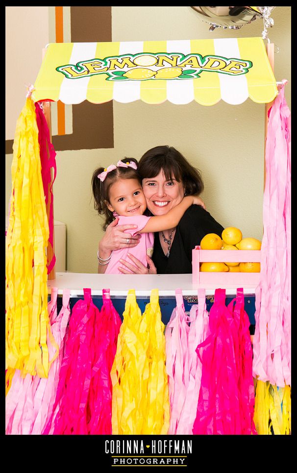  photo corinna_hoffman_photography_lemonade_birthday_party_11_zps0i2ikwwm.jpg