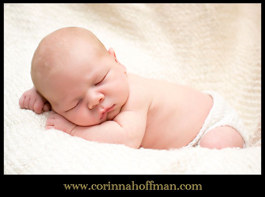  photo Jacksonville_FL_Newborn_Photographer_001-2_zpse6093407.jpg