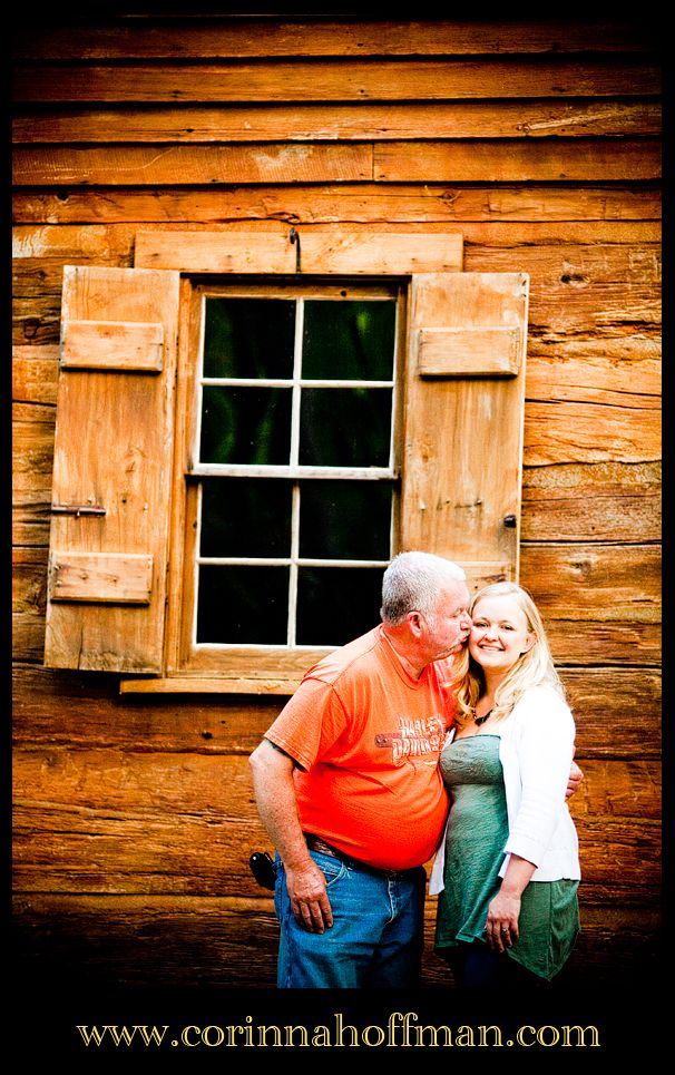 Asheville NC,Family Pictures,Family Photo Session,Asheville NC Family and Children Photographer,Corinna Hoffman Photography,Nature Woods