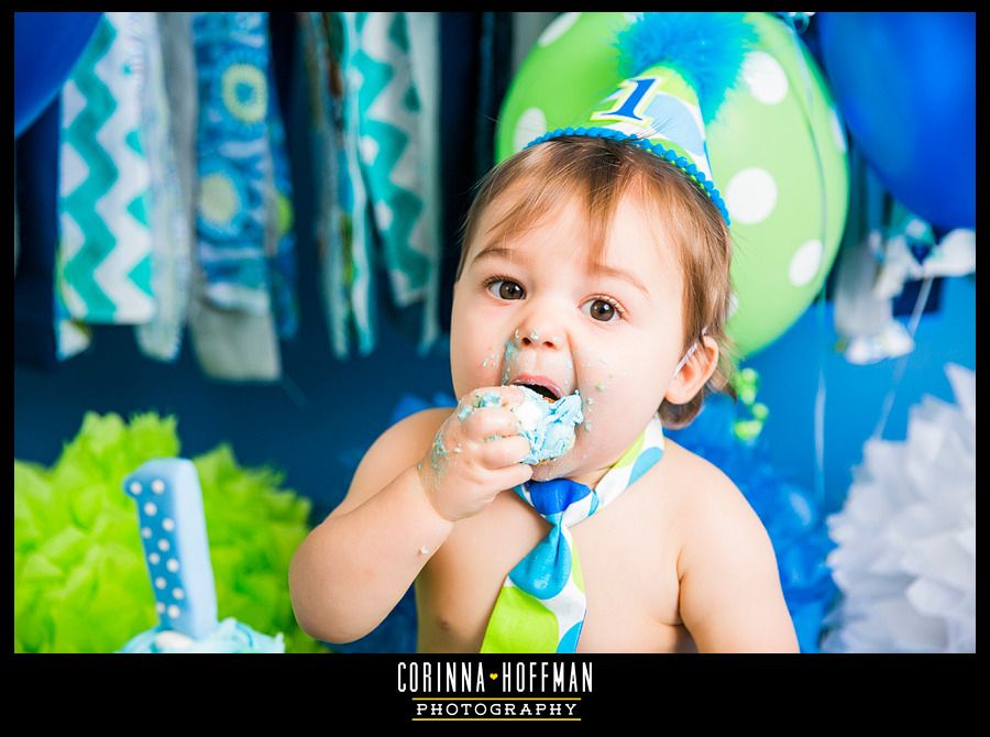 jacksonville florida family baby photographer - birthday cake smash photo session - corinna hoffman photography copyright photo Birthday_Cake_Smash_Studio_Photographer_Corinna_Hoffman_Photography_15_zpsvrrh7fxo.jpg