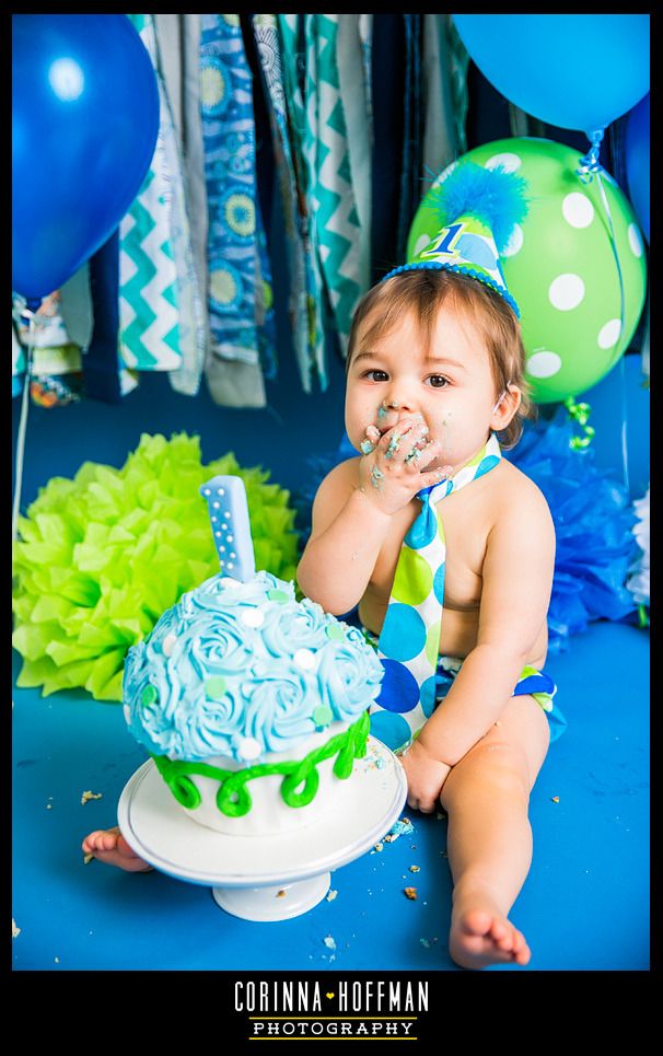 jacksonville florida family baby photographer - birthday cake smash photo session - corinna hoffman photography copyright photo Birthday_Cake_Smash_Studio_Photographer_Corinna_Hoffman_Photography_18_zpsycso98zt.jpg