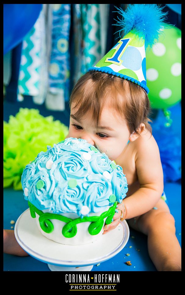 jacksonville florida family baby photographer - birthday cake smash photo session - corinna hoffman photography copyright photo Birthday_Cake_Smash_Studio_Photographer_Corinna_Hoffman_Photography_20_zpsgjfpq8xy.jpg