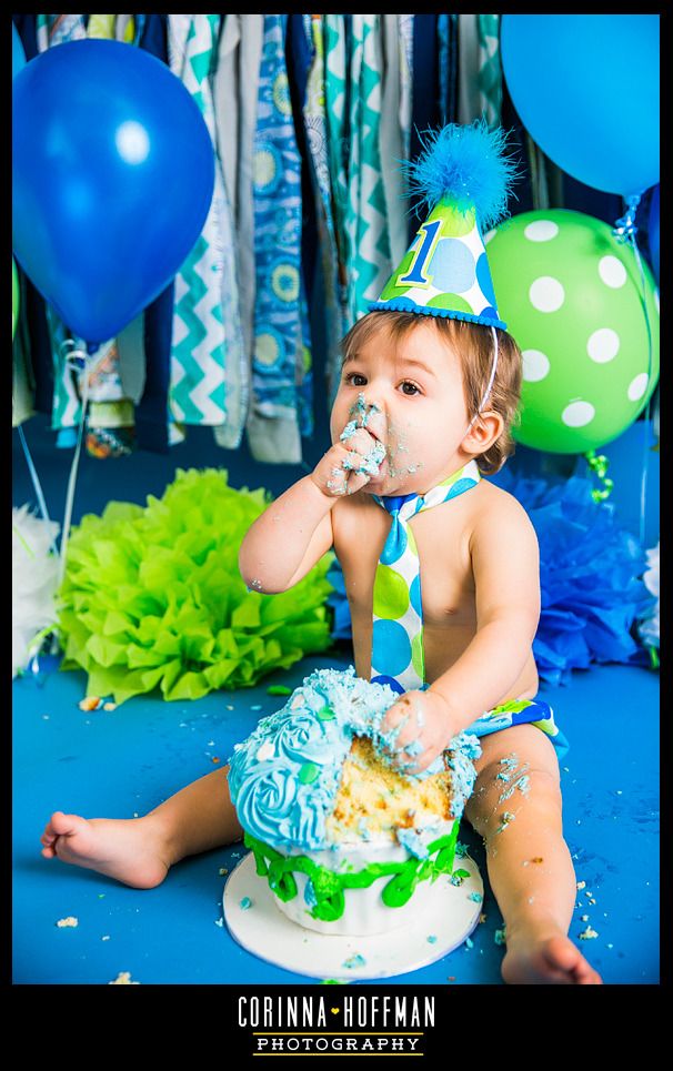 jacksonville florida family baby photographer - birthday cake smash photo session - corinna hoffman photography copyright photo Birthday_Cake_Smash_Studio_Photographer_Corinna_Hoffman_Photography_26_zpsrf3ld5s8.jpg