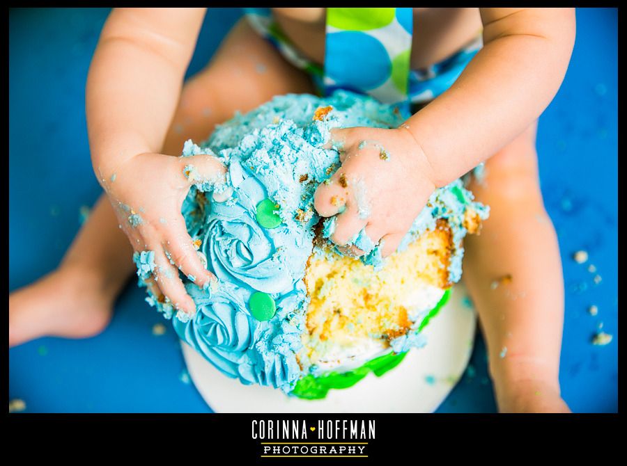 jacksonville florida family baby photographer - birthday cake smash photo session - corinna hoffman photography copyright photo Birthday_Cake_Smash_Studio_Photographer_Corinna_Hoffman_Photography_29_zps9jaxq0xy.jpg