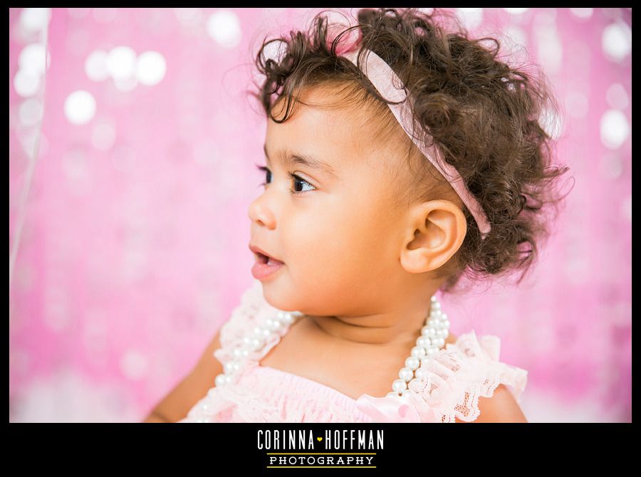 baby birthday cake smash session - jacksonville florida family photographer - corinna hoffman photography copyright photo Birthday_Cake_Smash_Studio_Photographer_Corinna_Hoffman_Photography_38_zpsbceijmrf.jpg