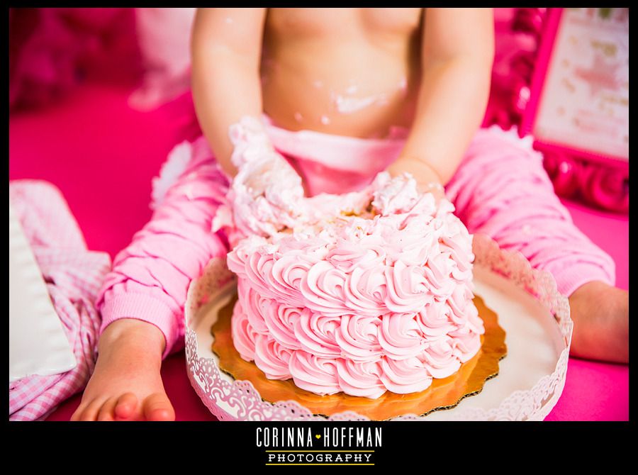 jacksonville florida family baby photographer - birthday cake smash session - corinna hoffman photography copyright photo birthday_cake_smash_jacksonville_family_photos-CorinnaHoffmanPhotography_14_zps24ihdaz6.jpg