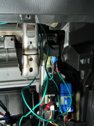 DIY Electrical install of wiring for aux. lights on MY05 - Subaru