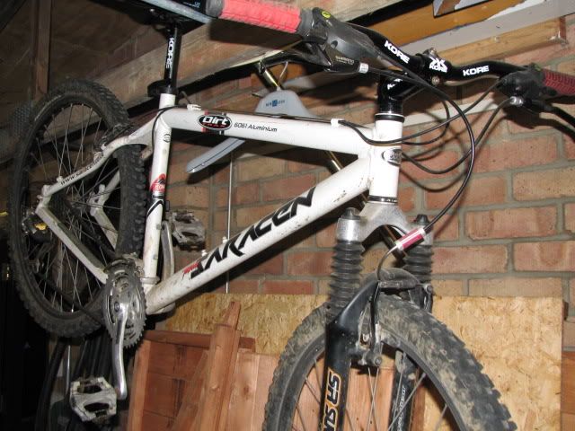 saracen dirt trax