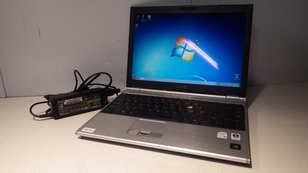 Topic thanh lý laptop giá rẻ cuối năm - 2