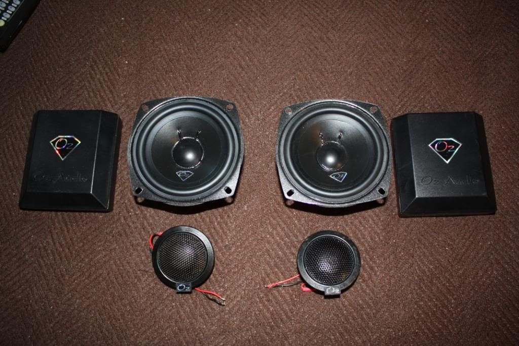 speakers001.jpg