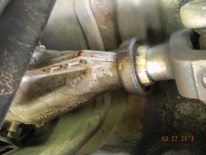 fix these leaks in my crown victoria? pictures inc 4.6L Based