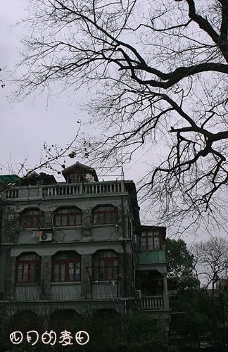 http://i26.photobucket.com/albums/c121/wxwwxw/ef0b707e.jpg