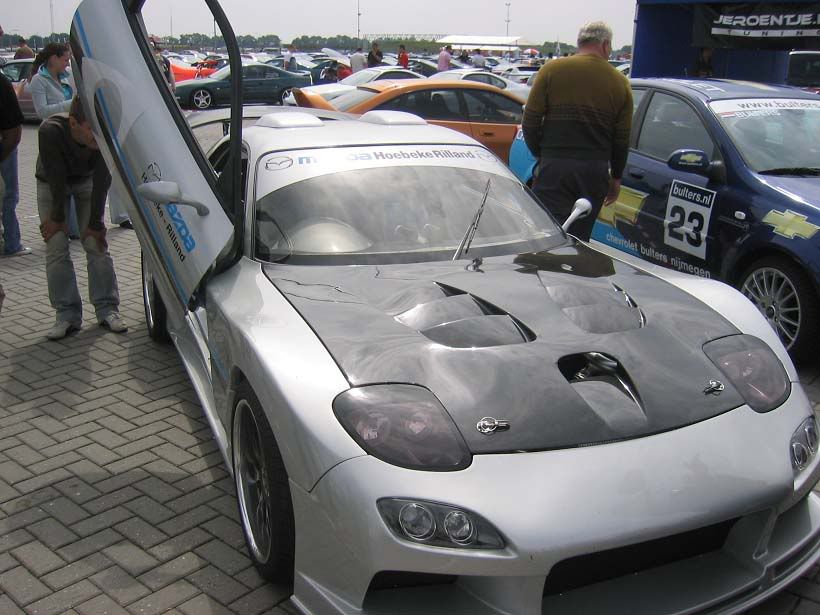 [img width=820 height=615]http://i26.photobucket.com/albums/c126/Snotaapno1/foto2klein.jpg[/img]