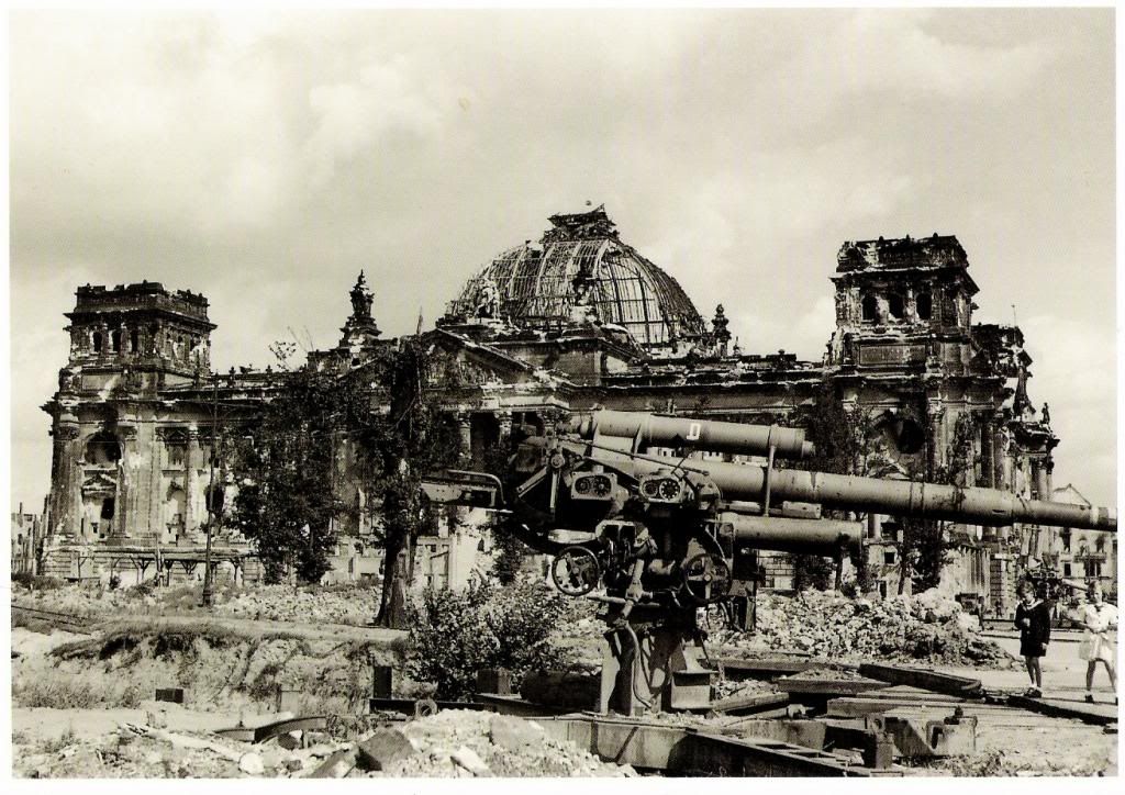 Reichstag1945_zps116e8627.jpg