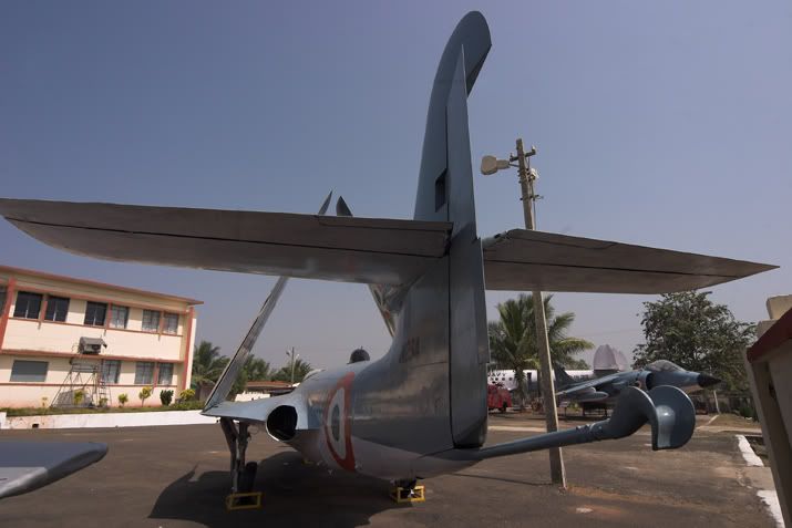 http://i26.photobucket.com/albums/c131/en830/Indian%20Navy%20Museum/SeaHawk2.jpg