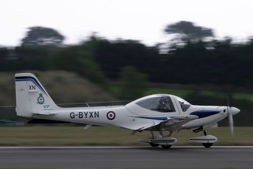 http://i26.photobucket.com/albums/c131/en830/Jersey%20Airshow%202006%20The%20Arrivals/CRW_3232_FP.jpg