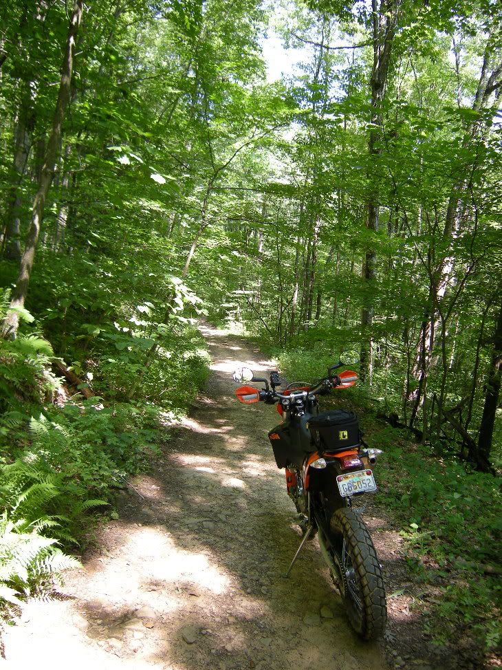 http://i26.photobucket.com/albums/c132/doog71/Motorcycle%20Rides/2010/07-31-10/DSCN2416.jpg