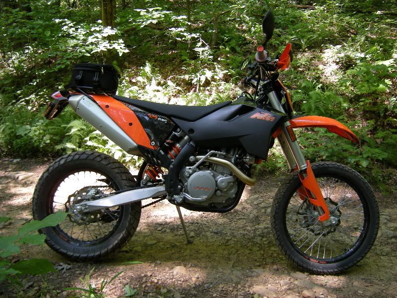 http://i26.photobucket.com/albums/c132/doog71/Motorcycle%20Rides/2010/07-31-10/DSCN2417.jpg