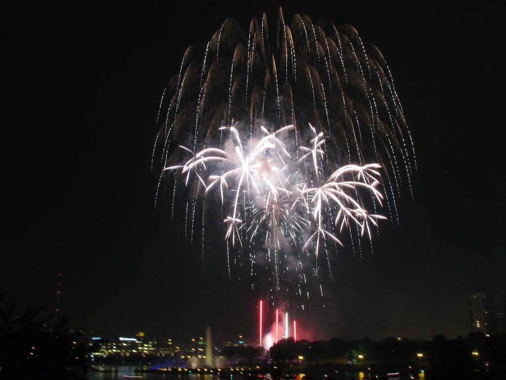 IMAGE: http://i26.photobucket.com/albums/c135/mullhawk/IMG_1789.jpg