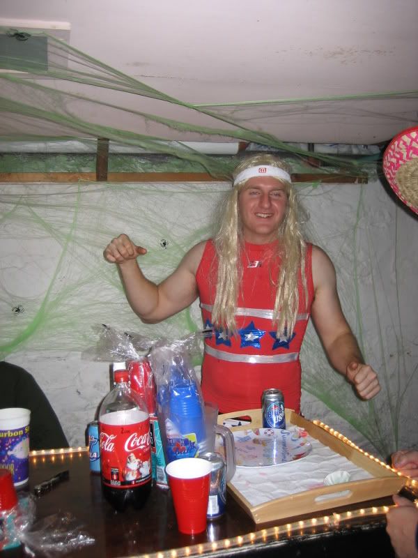 http://i26.photobucket.com/albums/c136/jxaxexgxexr/MISC/Halloween2007026.jpg