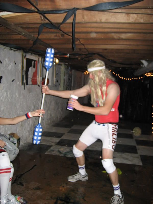 http://i26.photobucket.com/albums/c136/jxaxexgxexr/MISC/Halloween2007068.jpg