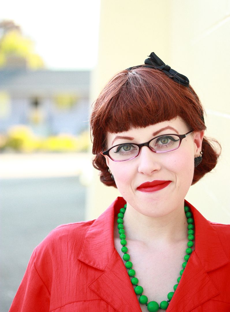 photo VintageCanadaDayoutfittotempolebroochredshirtwaistdress_8_zpsbfe5765c.jpg