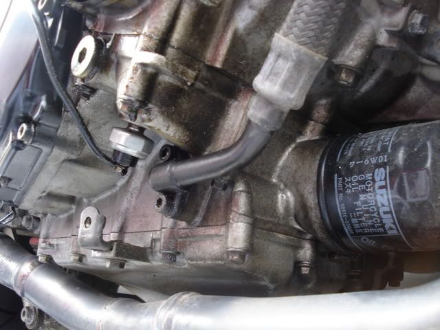 01 Gsxr1000 Oil Leak 