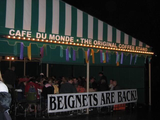 Cafe du Monde beignets ... yum! Pictures, Images and Photos