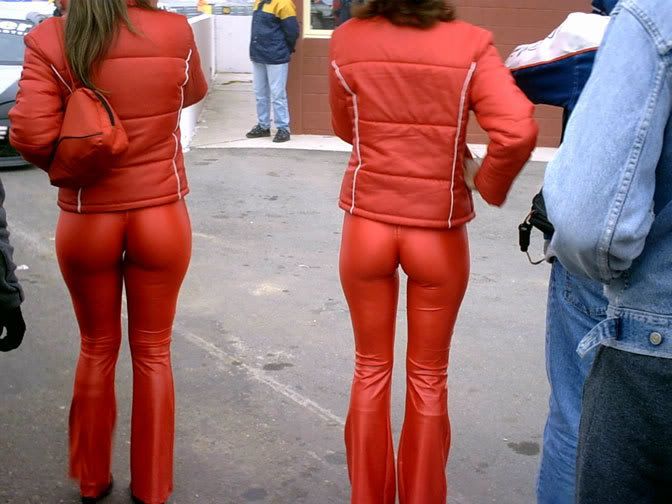 [PokeCommunity.com] Do you wear tight pants?