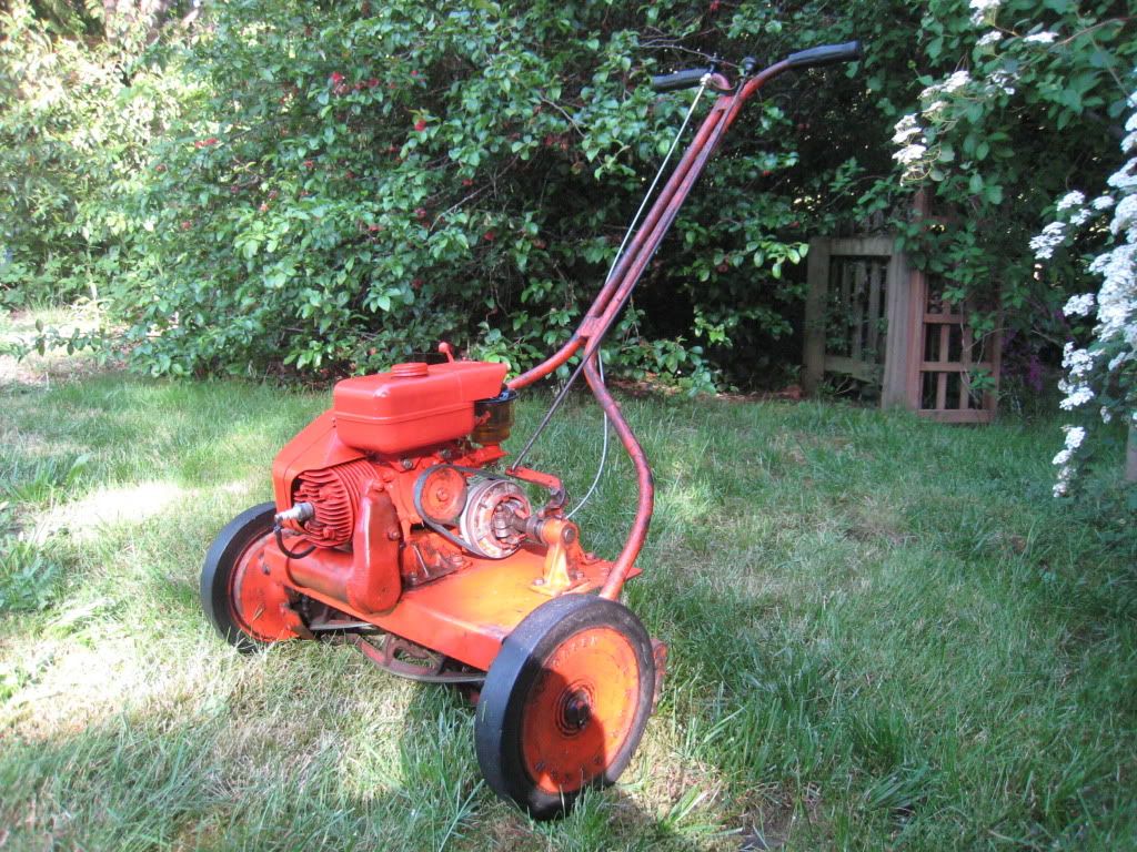 Pictures and video of my 1949 Jacobsen Lawn Queen reel mower ...