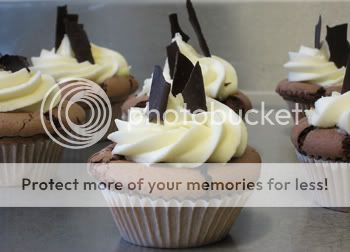 re: Happy Birthday, AUGGIE !!!